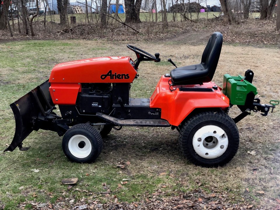 Ride-on mowers Ariens GT20