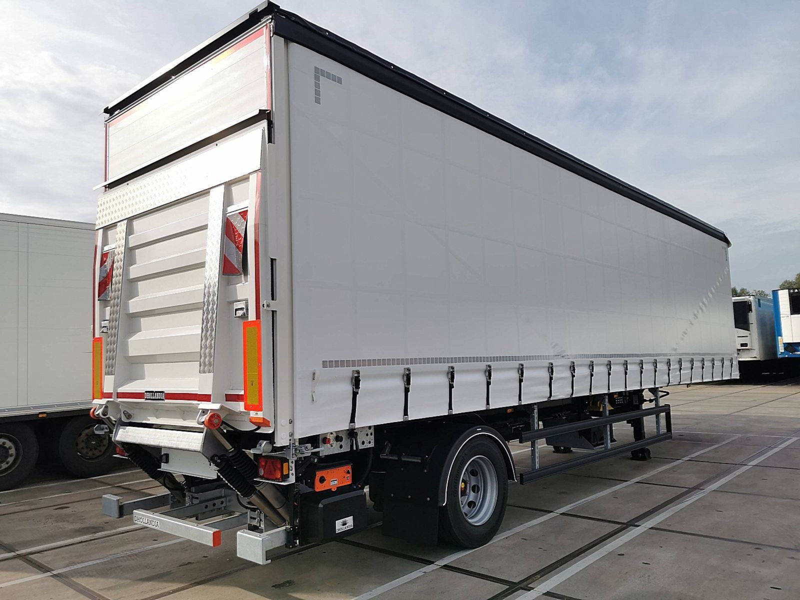 Trailer Webtrailer PRSH10TRI-SYS
