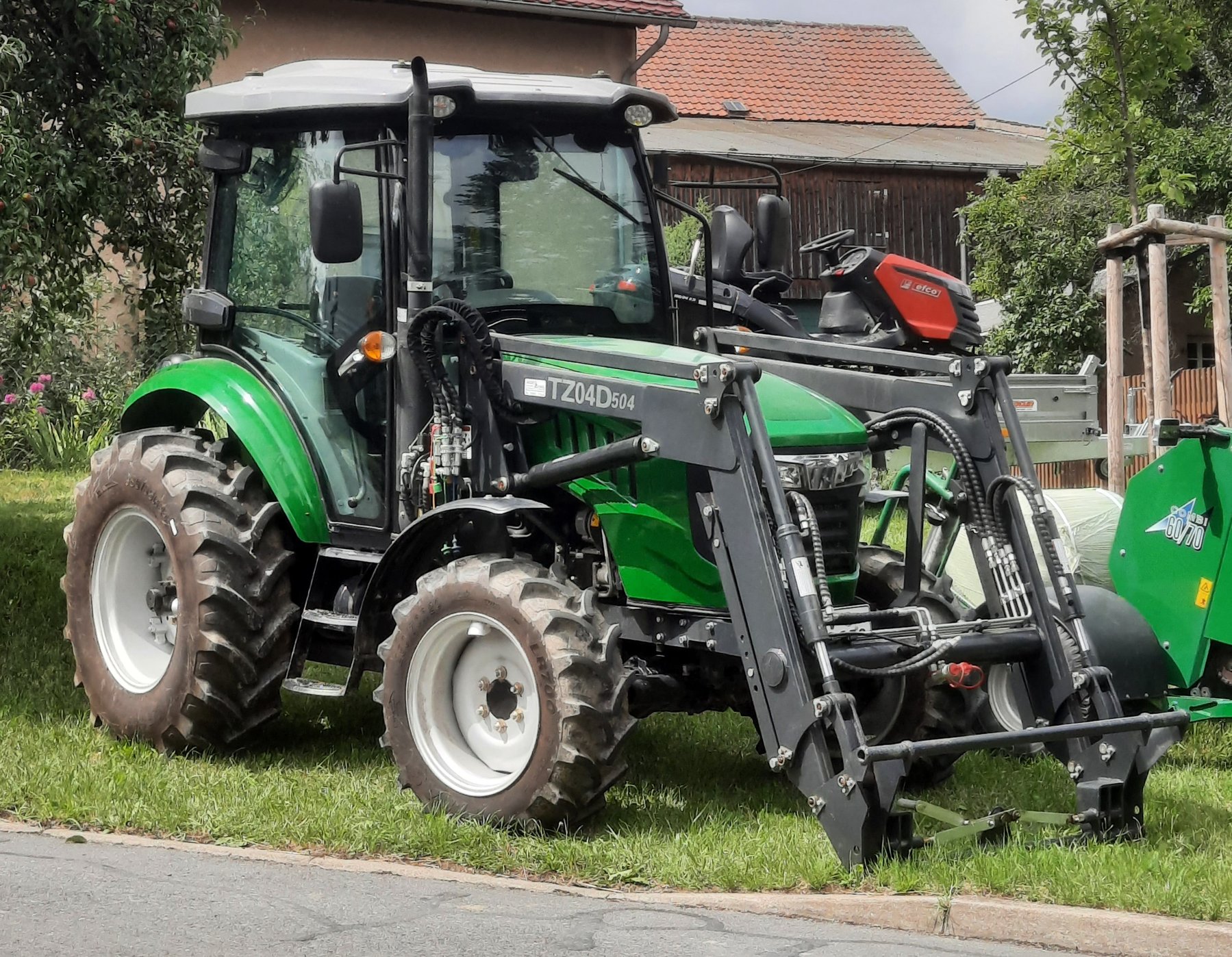 Traktor Foton 1454