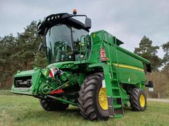 John Deere W650