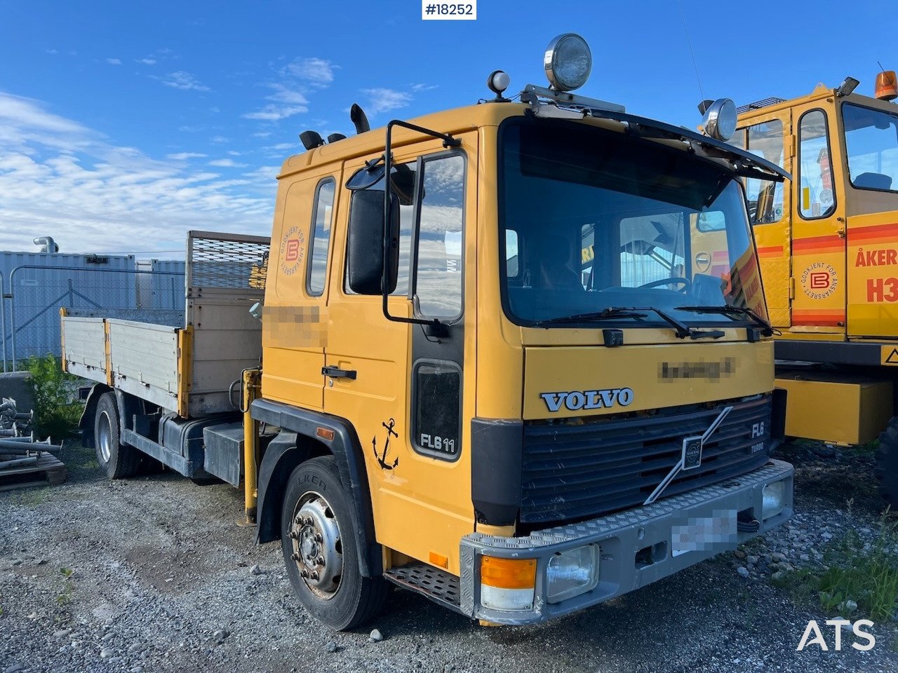 Truck Volvo FL611/4300