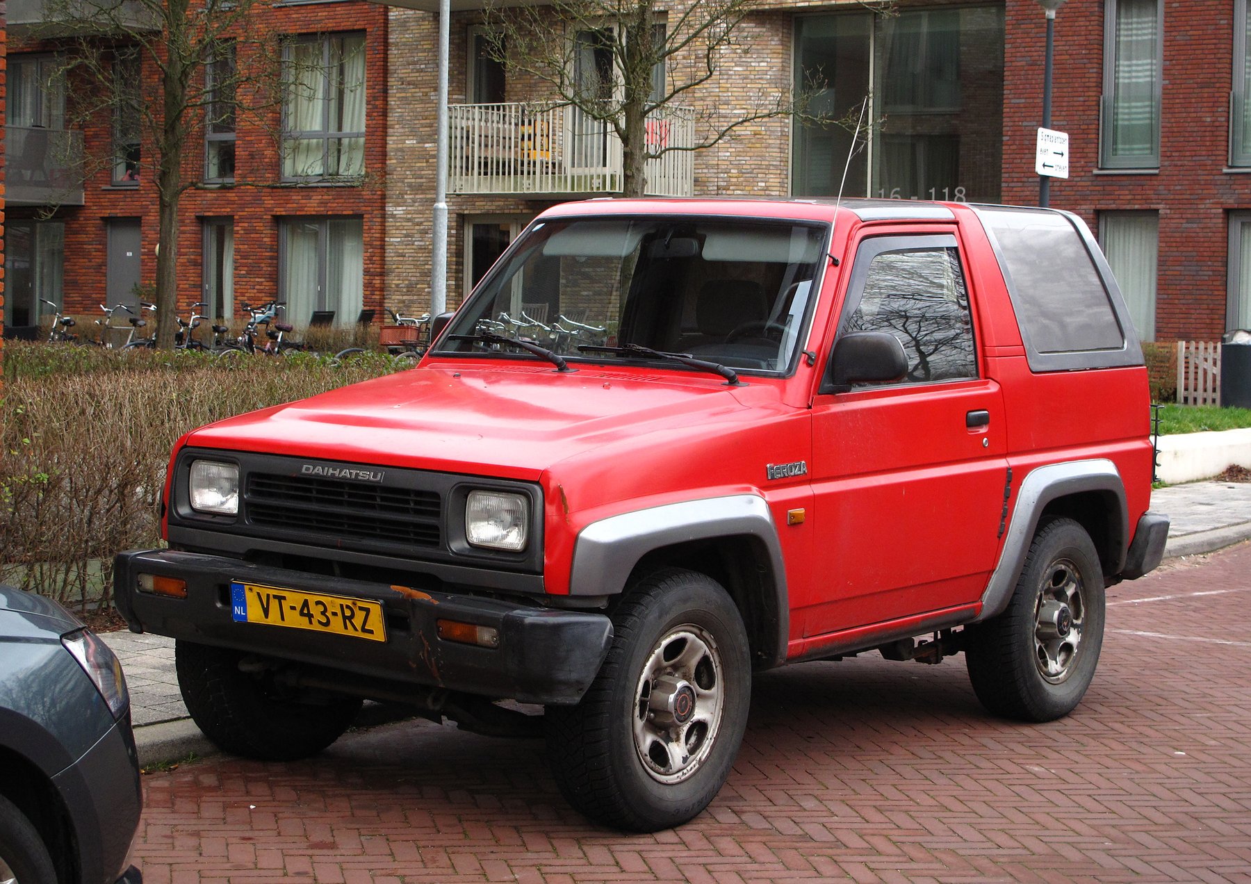 Van Daihatsu FEROZA RESINTOP INJECTION