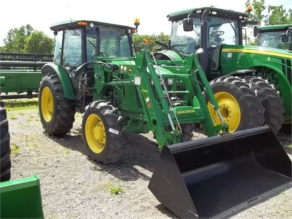 John Deere 5085E