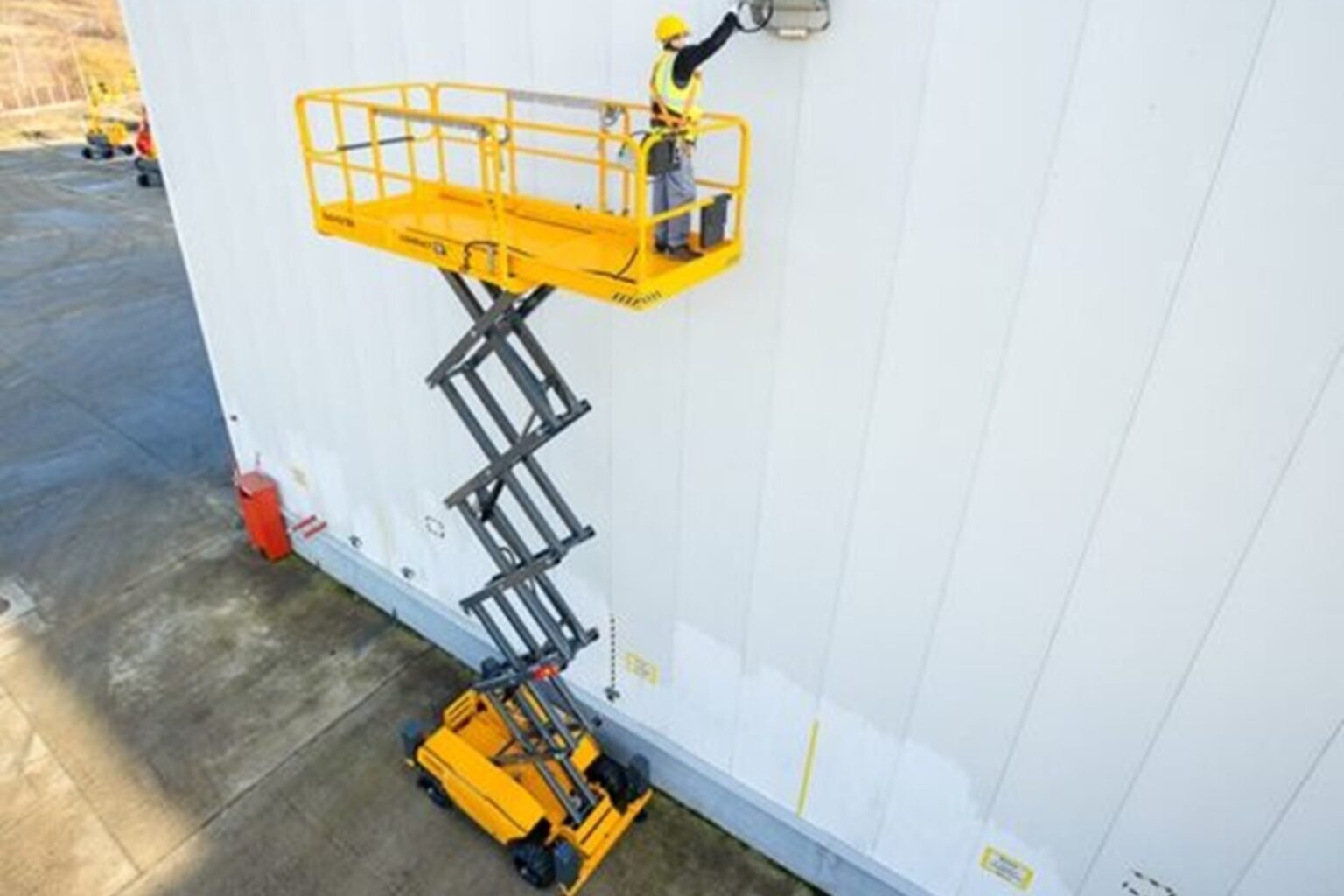 Aerial work platforms Haulotte Compact 3368 RT