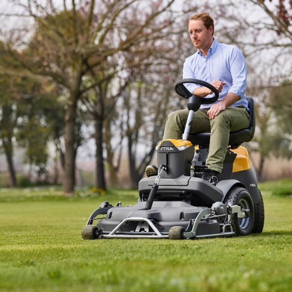 Aufsitzmäher STIGA Park 500 WX Special