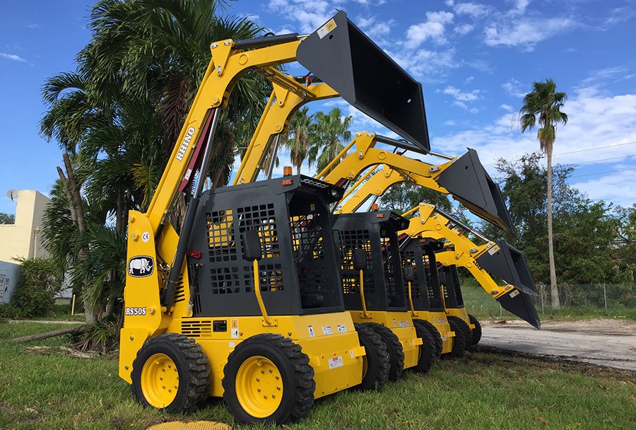 Asphalt pavers Rhino RAP70T