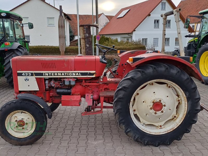 Tractor International Harvester V 433/II