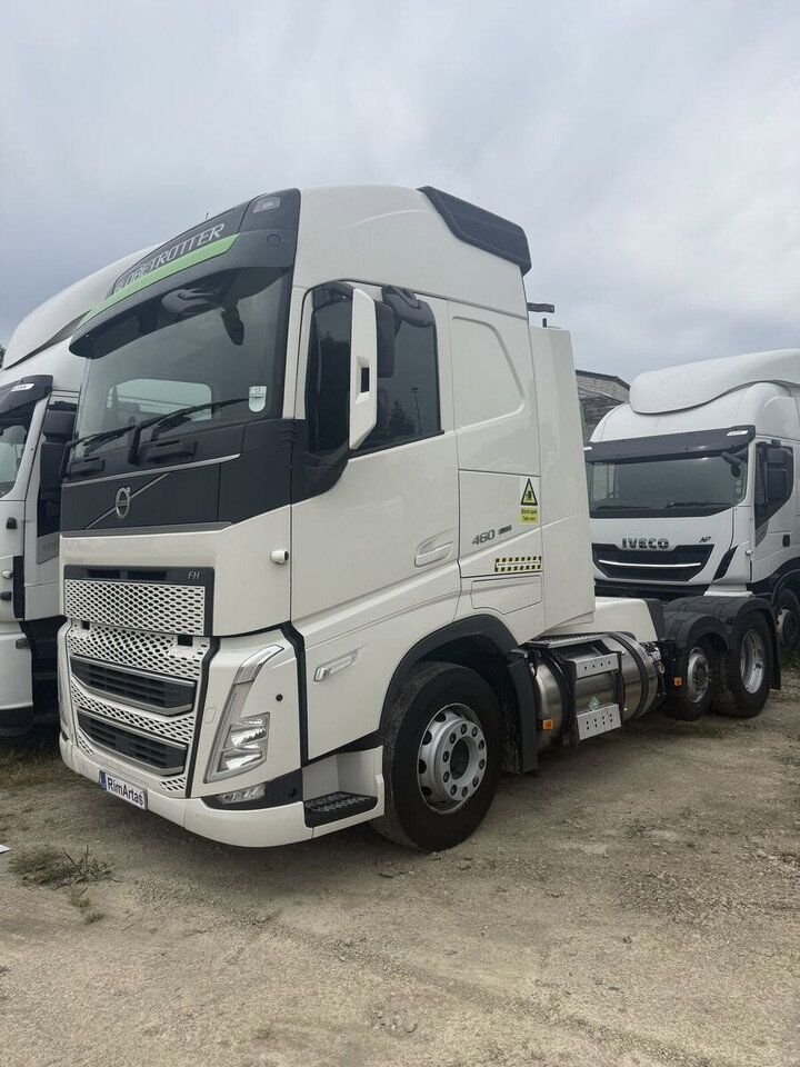 Truck Volvo 3 AXLE+ BARTIC TRACTOR