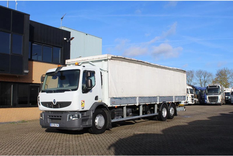Truck Renault 300-22CXA1-A-6X2/381+138