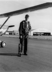Pilot John Motrec MC-480