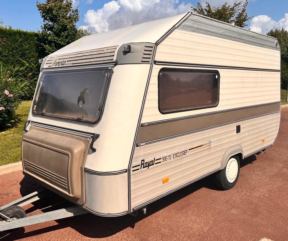 Anhänger AVENTO ROYAL 395 E-S