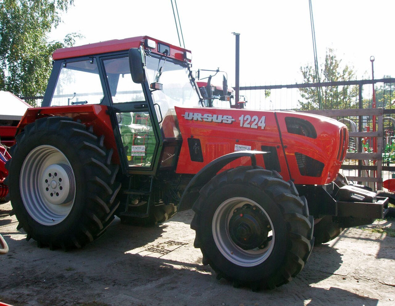 Traktor Ursus 1122 / 1124
