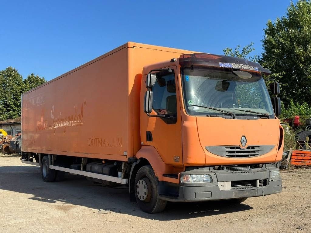 Truck Renault MIDLUM 220-4X4-12T