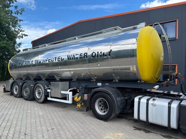 Trailer Menci SL105