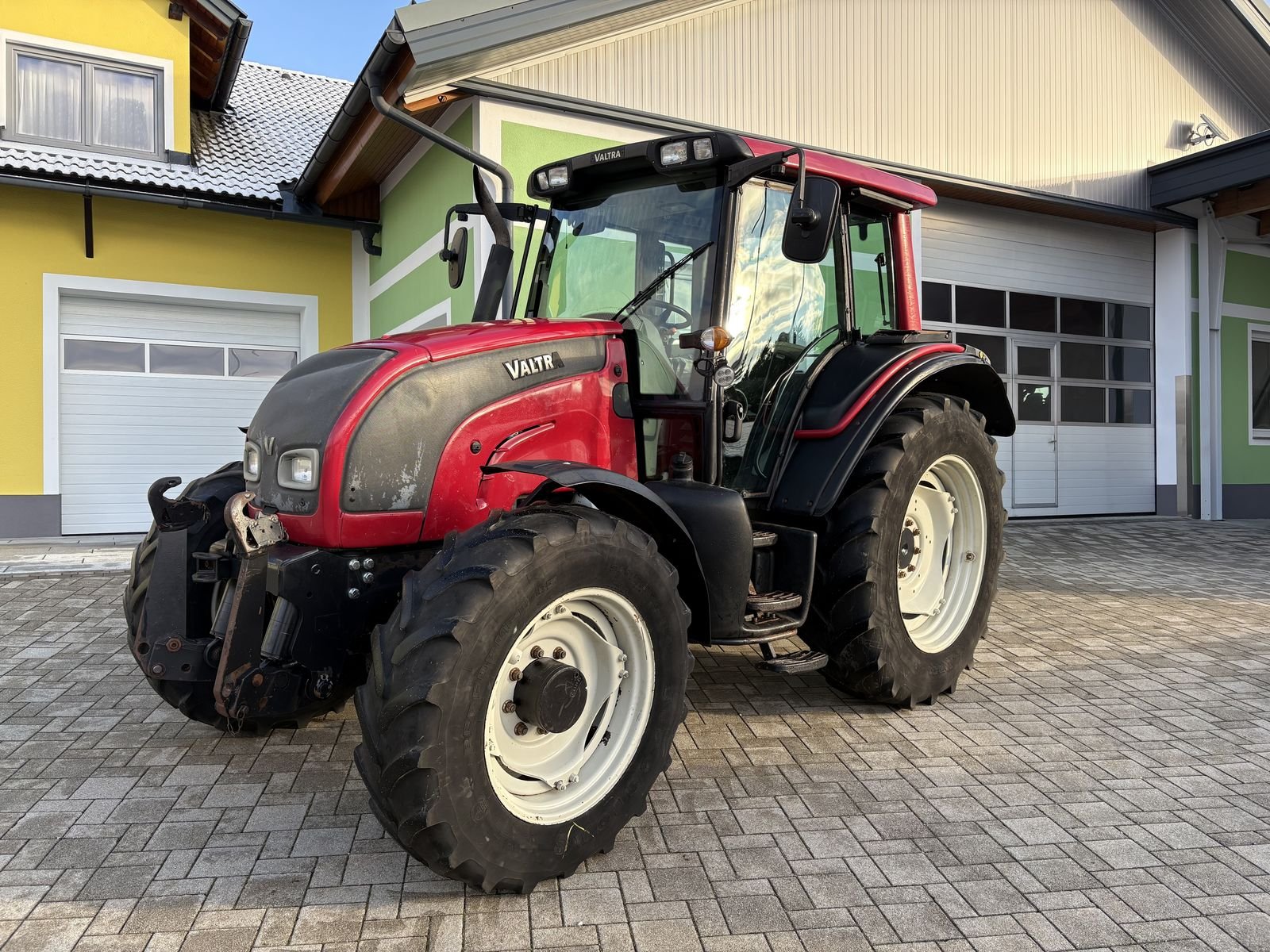 Valtra HiTech N111e