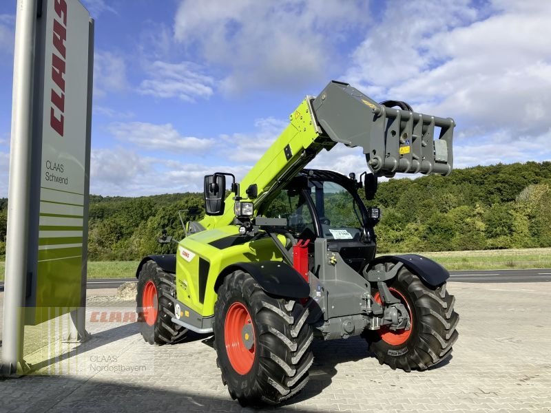 Tractor CLAAS SCORPION 746 VARIPOWER
