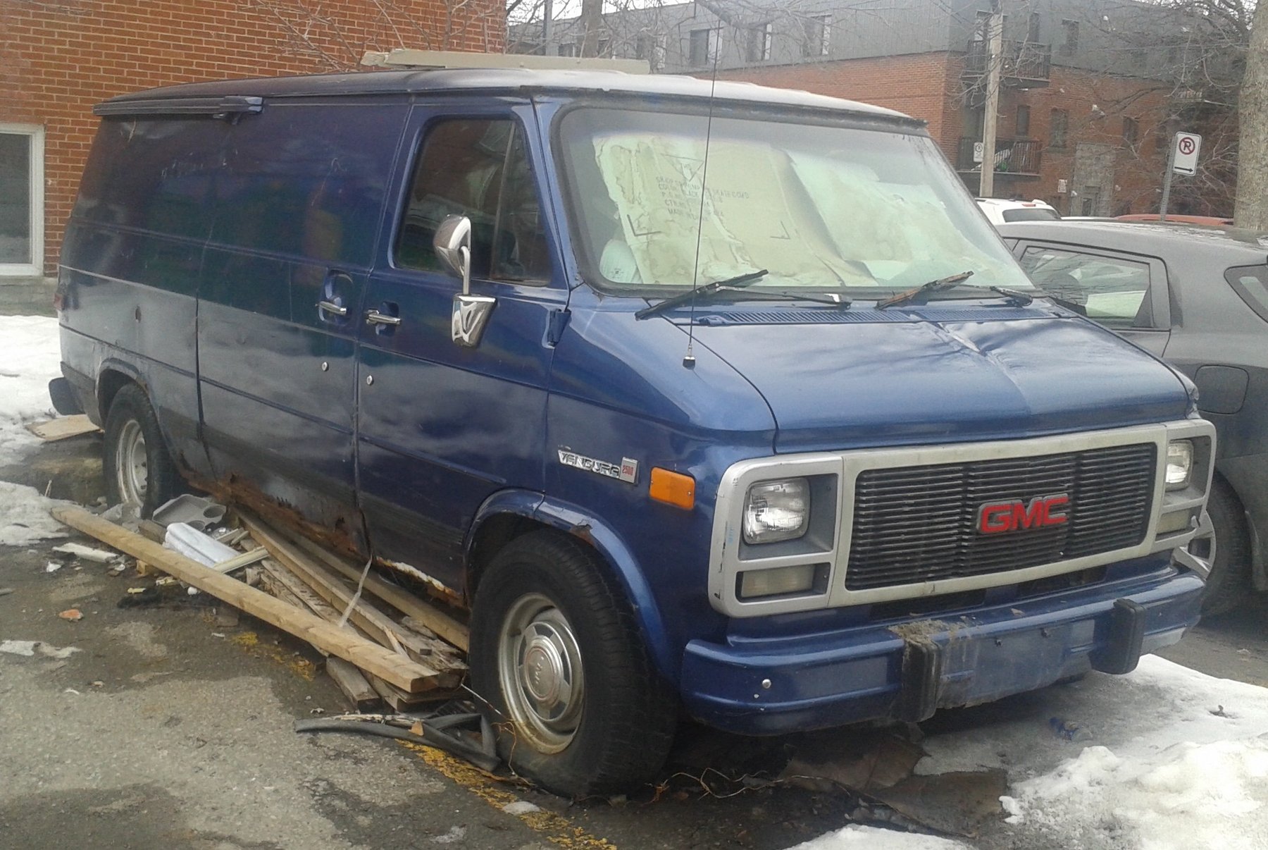 GMC CHEVY VAN 2500