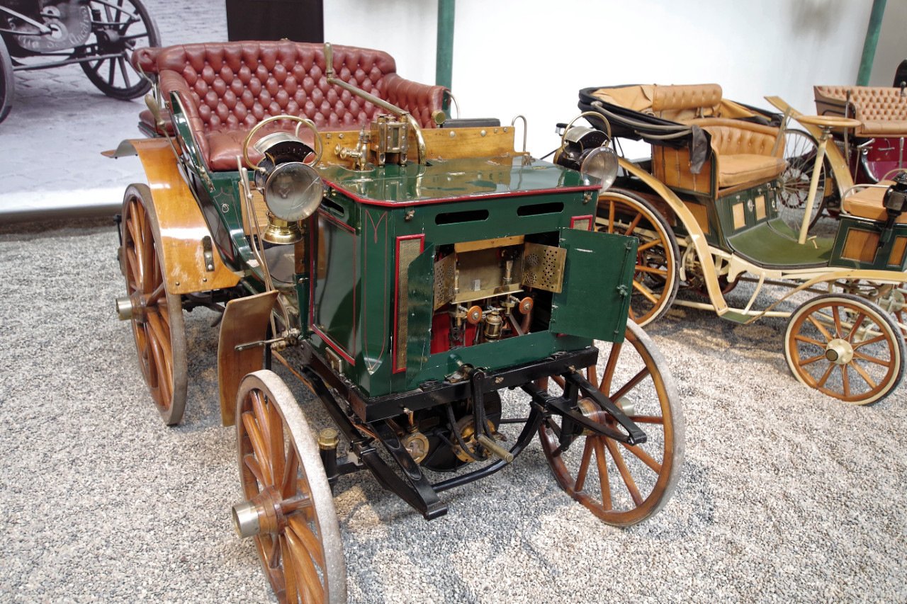 Armoured vehicles Societe de Constructions Panhard et Levassor V.B.L. ULTRA-V