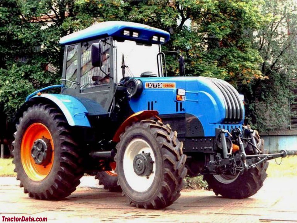 Tractor KhTZ XTZ-16131-03