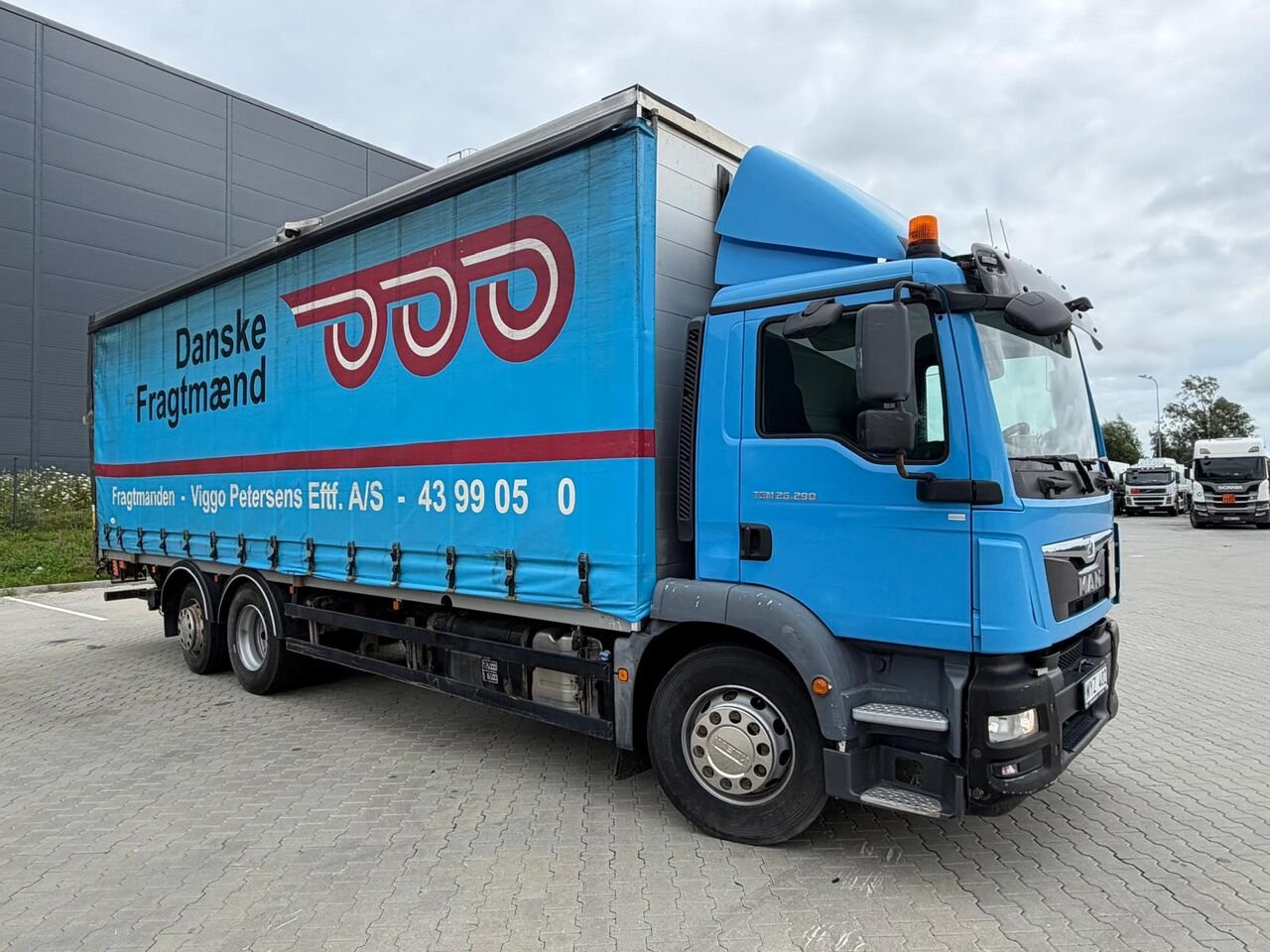 Truck MAN TGM26.290