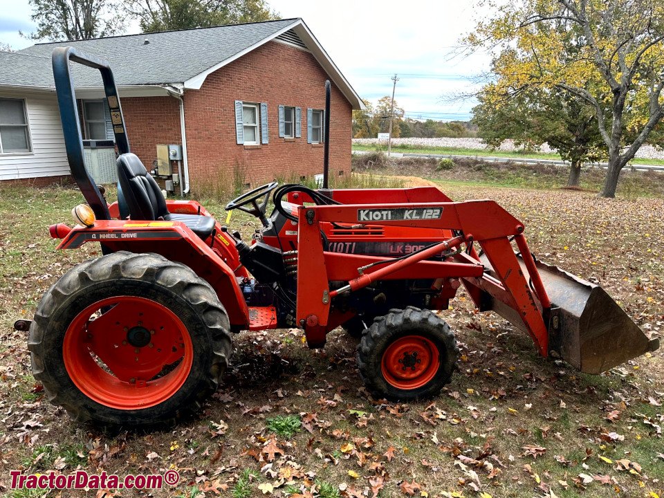 Traktor Kioti LK30(TLB) 4WD