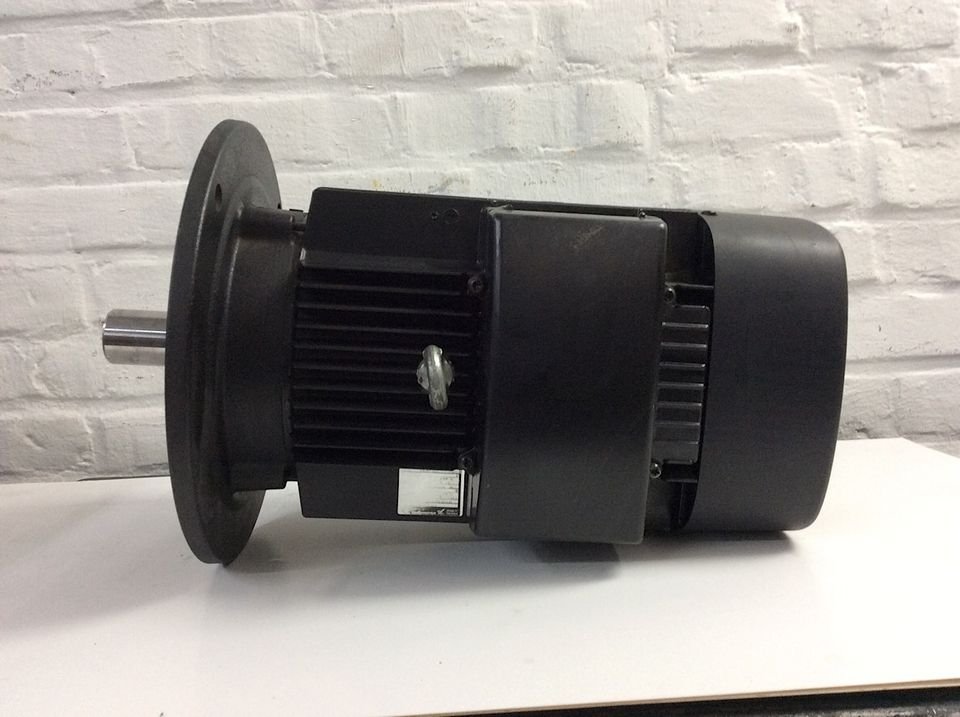 Electric motor Grundfos MG132SB2