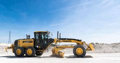 Komatsu GD675-5