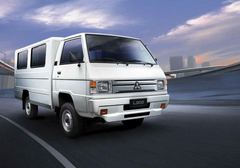 Mitsubishi L300 2500D LONG DUB.CAB.