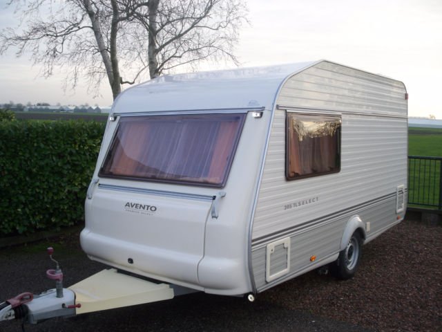 Anhänger AVENTO H-395T