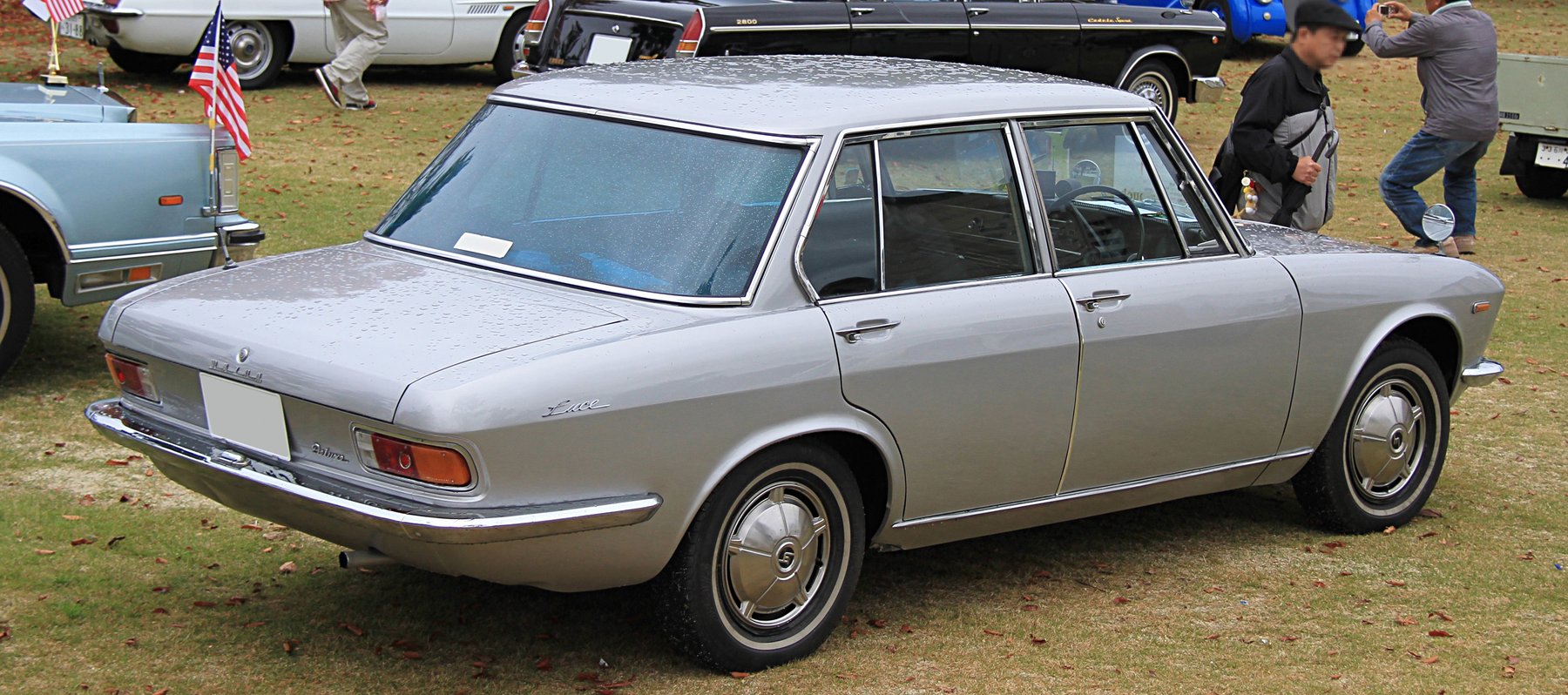Van Mazda 1500 DELUXE