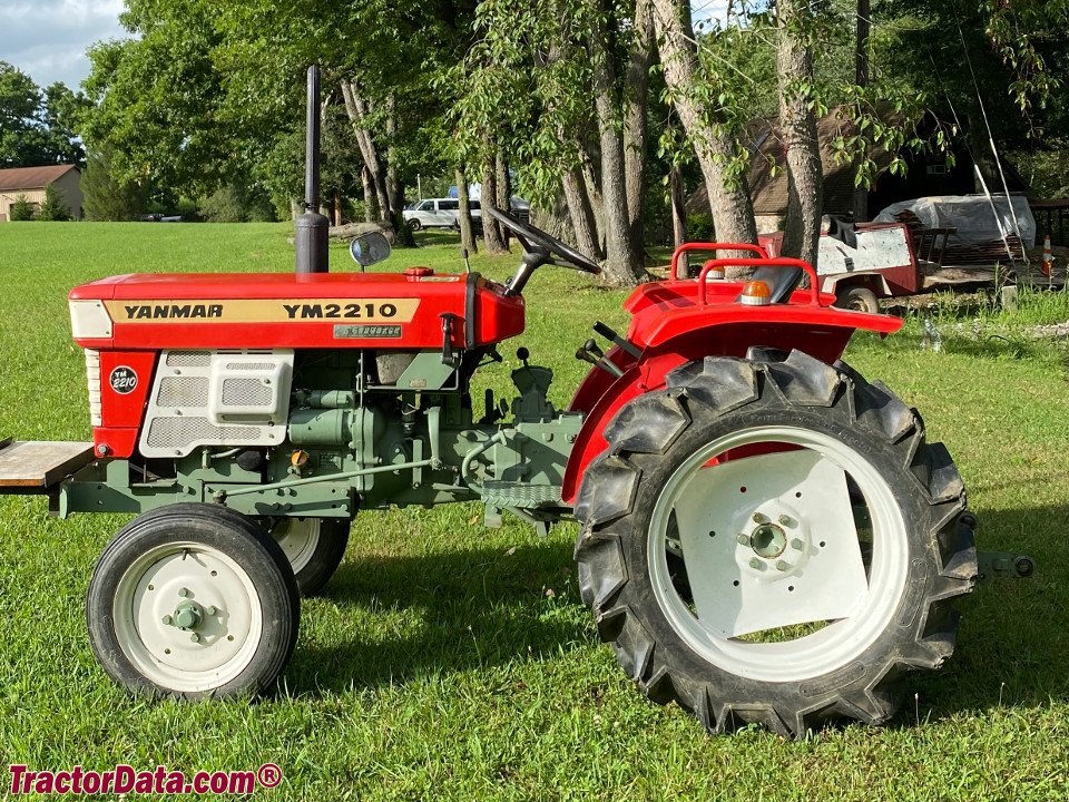 Tractor Zen Noh YM2210D