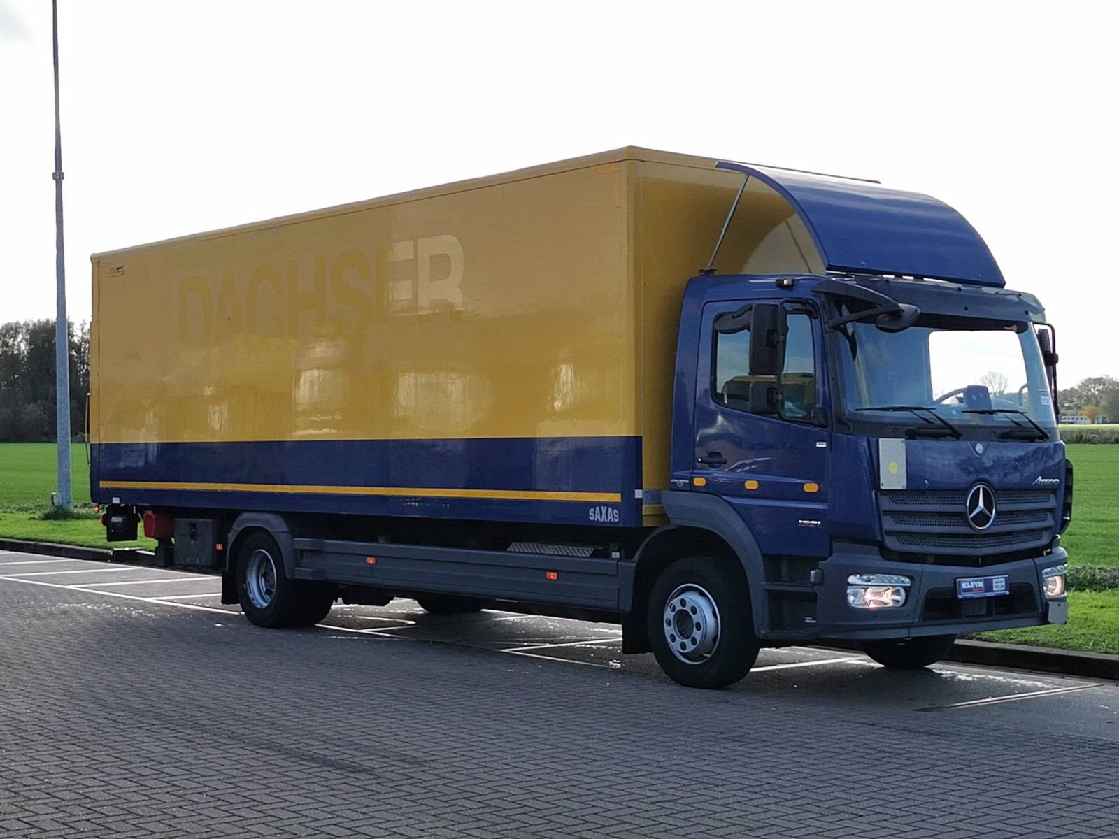 Truck Sterling Atego 7500