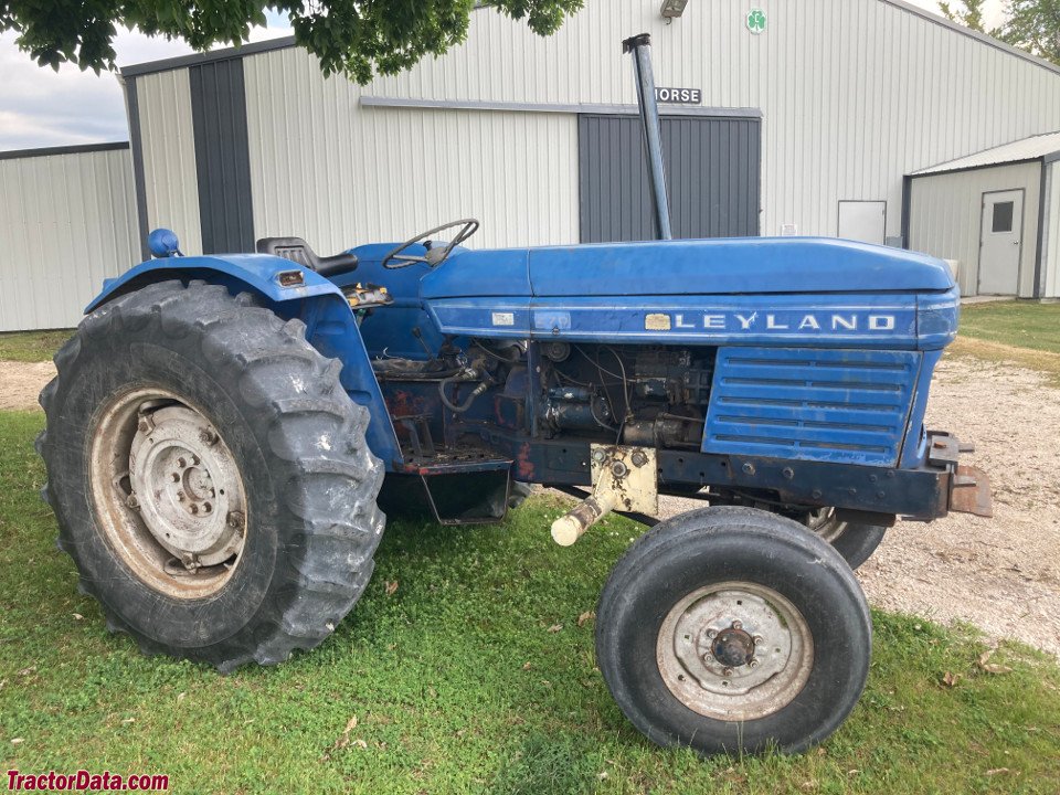 Tractor Leyland 270
