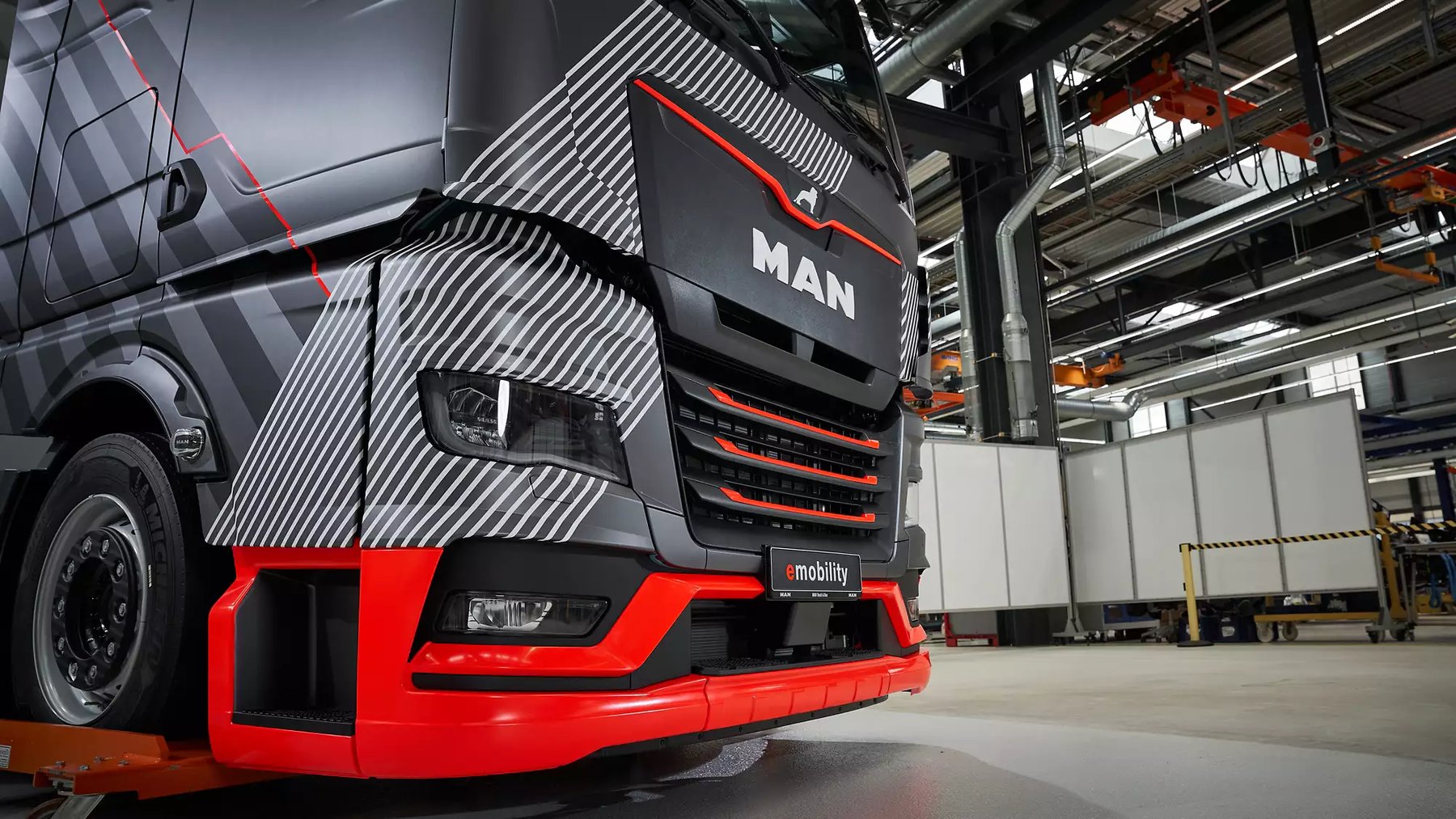Lastwagen MAN H03