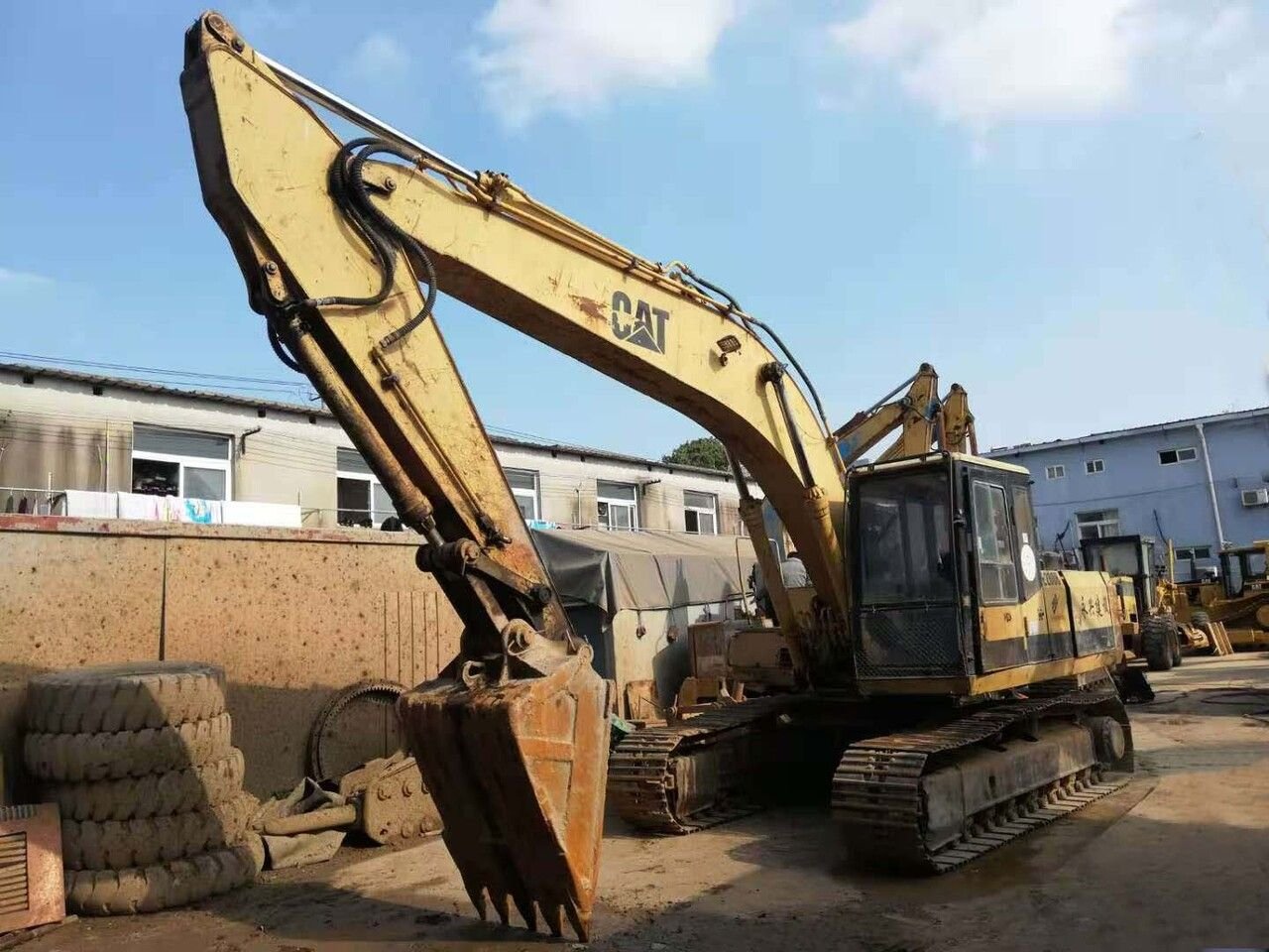 Caterpillar E200B