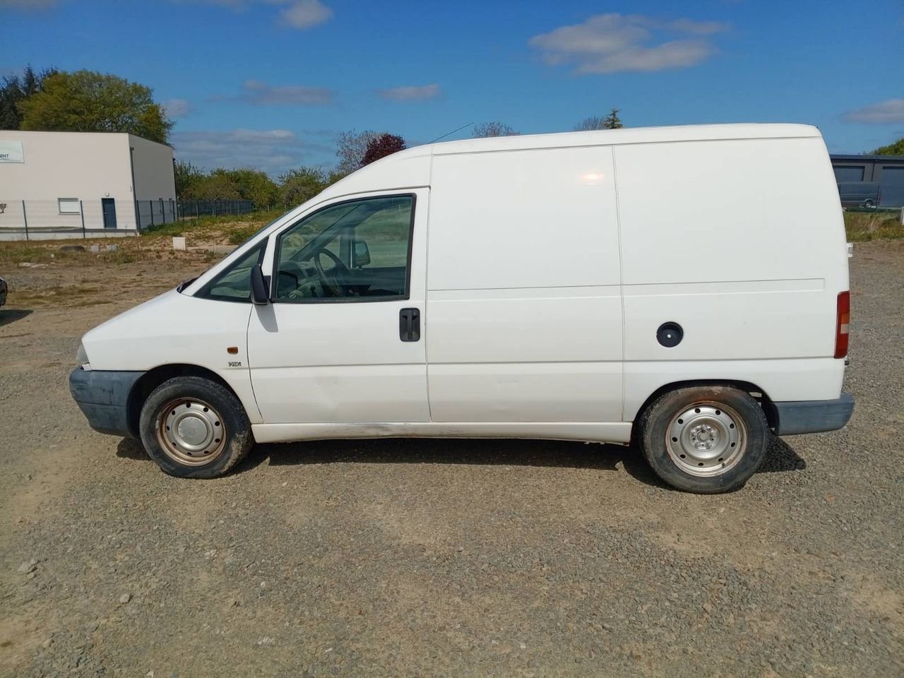 Van Peugeot EXPERT 220C CF 1.9DT