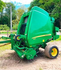 John Deere 864