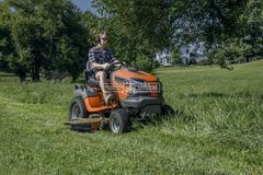 Husqvarna TS 342 - 42in Garden Tractor
