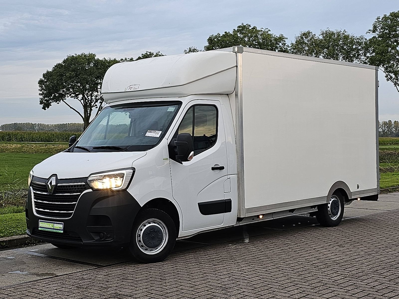 Van Renault Umpikorinen (BB) 2ov 2188cm3