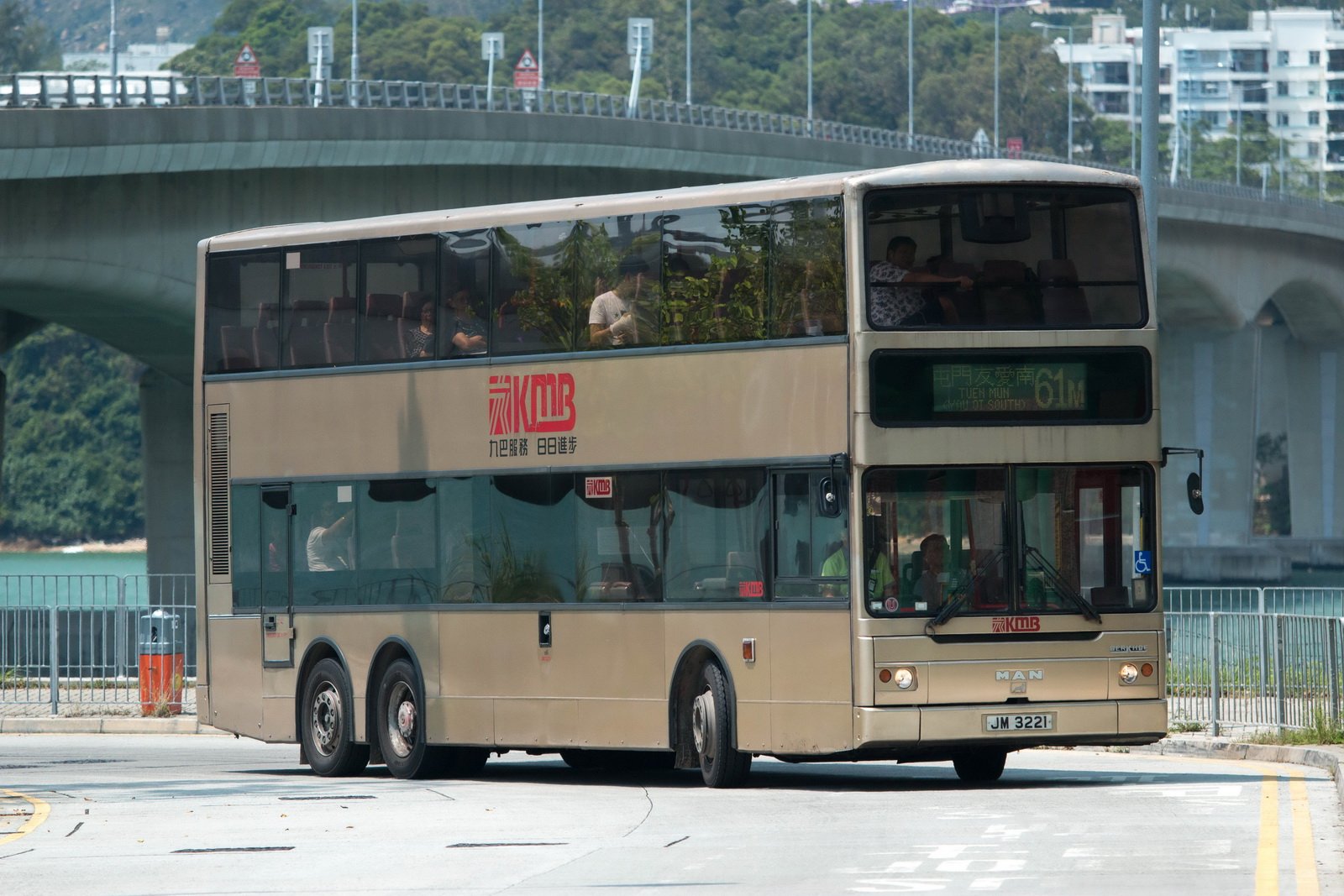 Busse & Reisebusse MAN 24.310