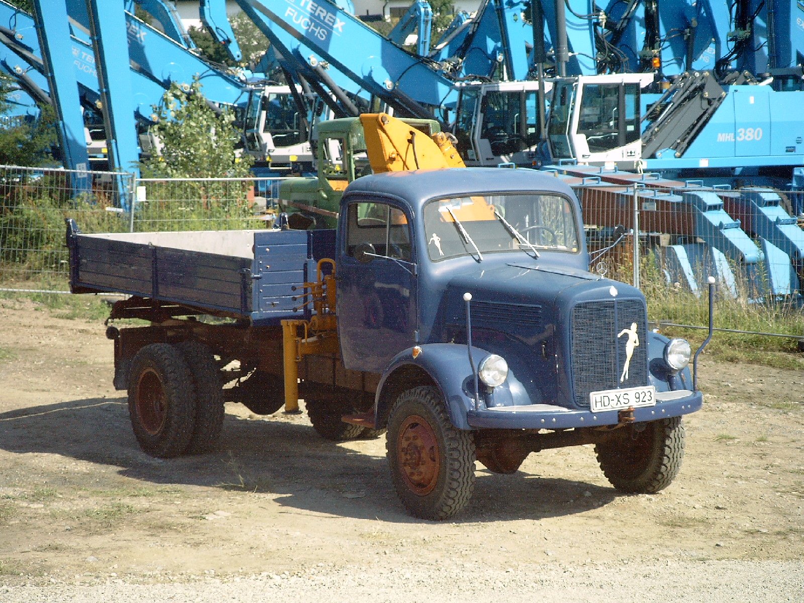 Truck Mercedes Benz L321/42