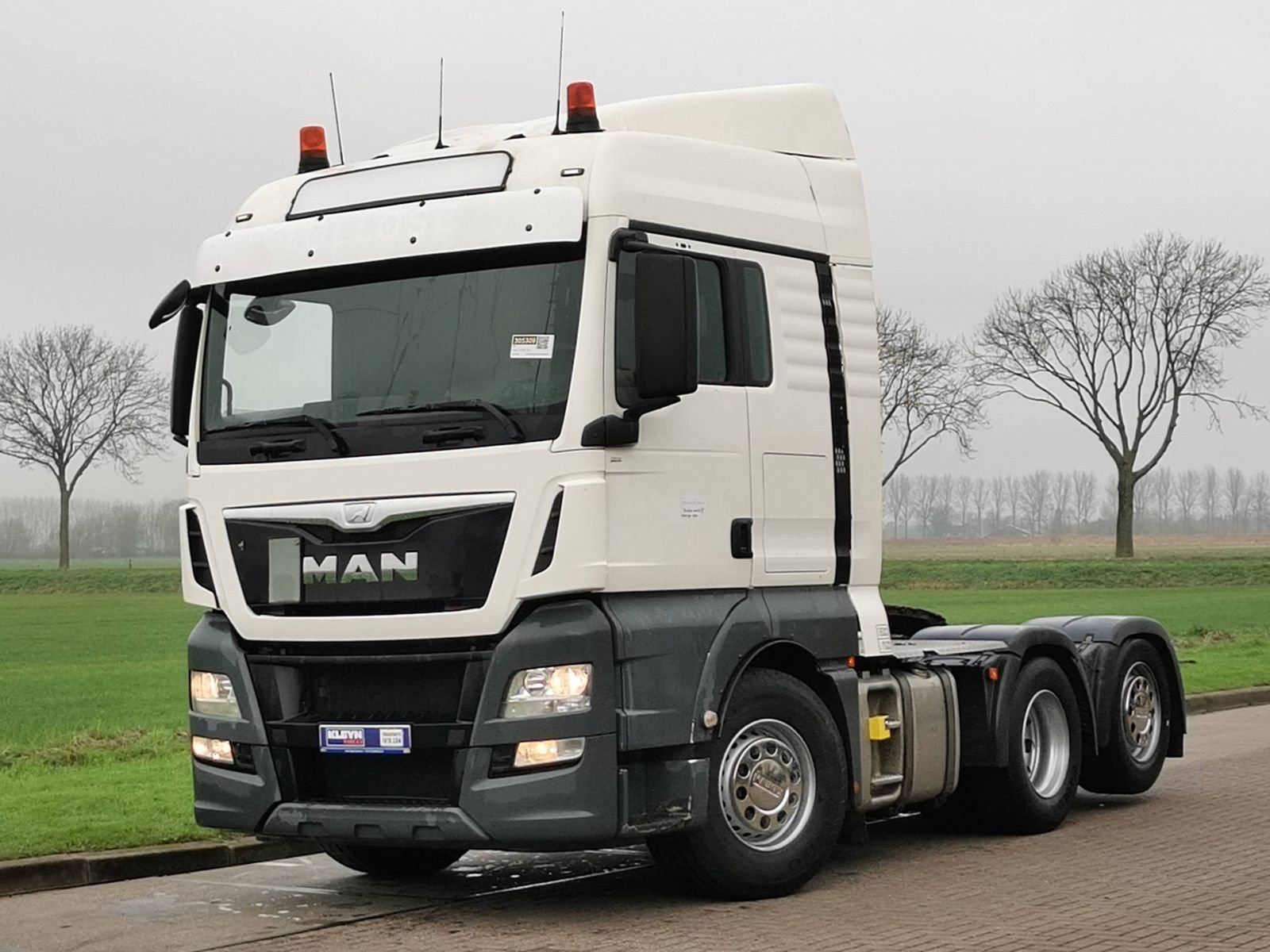 Lastwagen MAN TGX 26.500