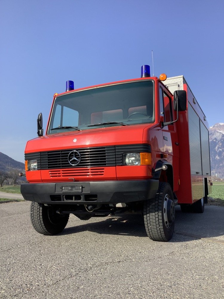 Truck Mercedes Benz 814 DAKA 4X4
