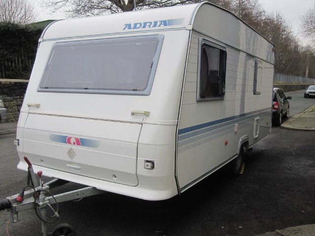 PKW-Anhänger bis 3,5 t Adria 461UB UNIGA-5105/3700