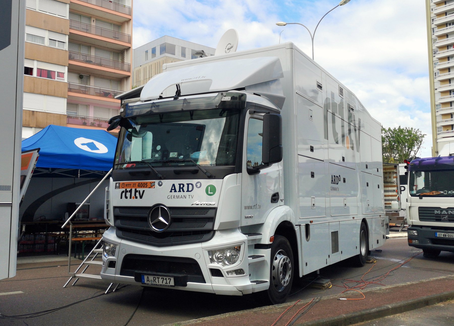 Truck Mercedes Benz Actros 1830