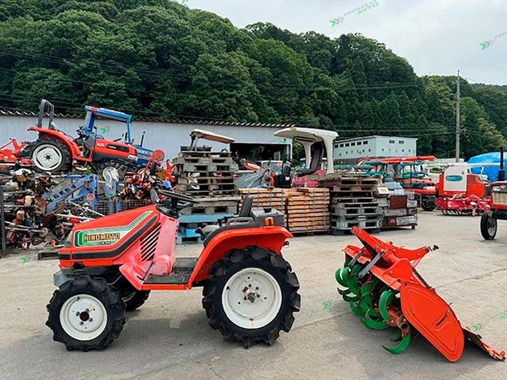 Traktor Hinomoto CX14