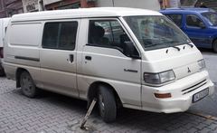 Mitsubishi L300 1.6 PANEL VAN 500