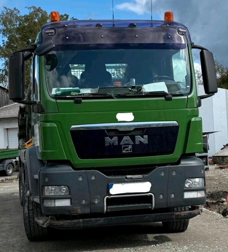 Truck MAN 28.400 6X4H-4 BL