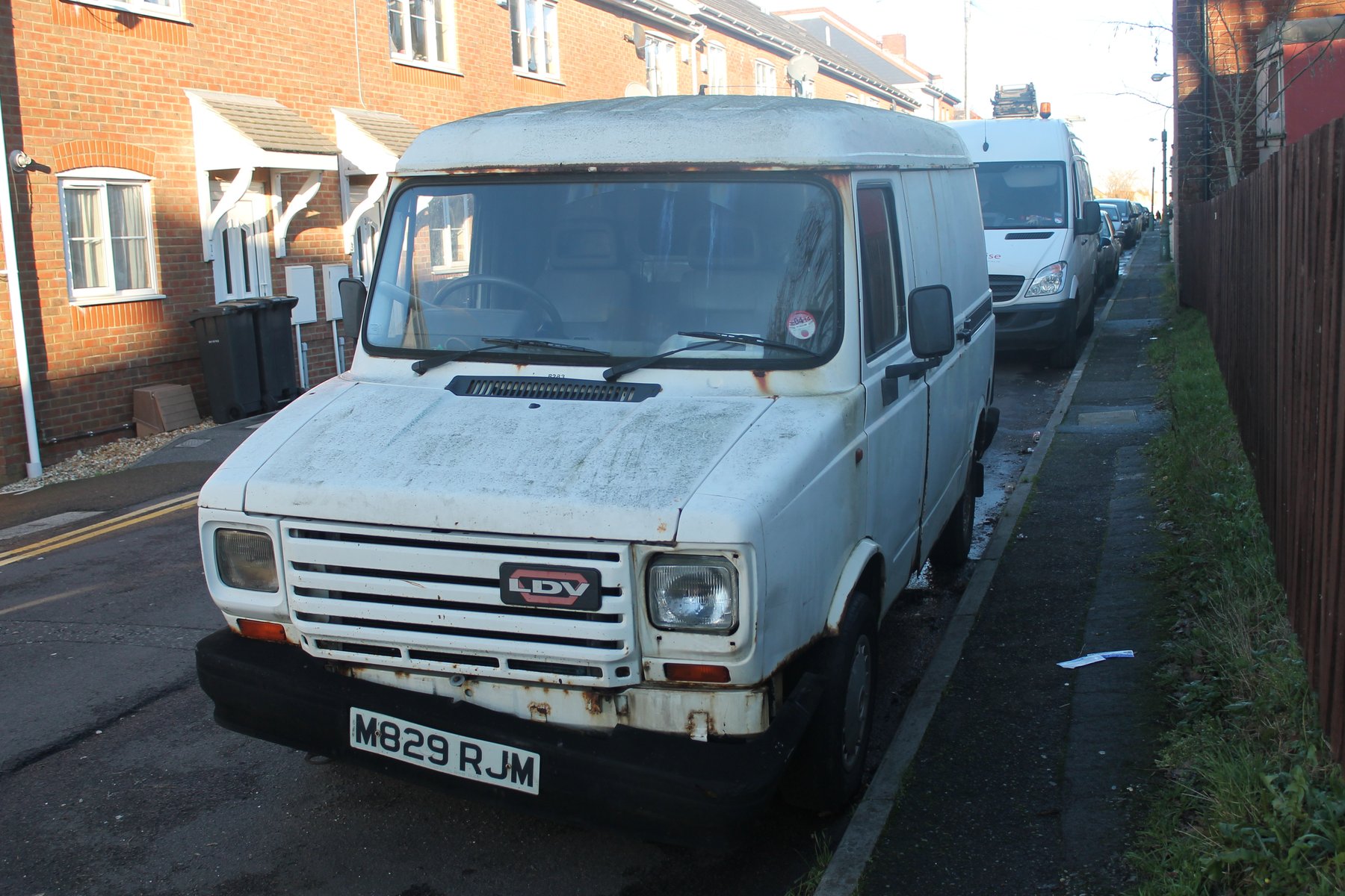 LDV 200 SERIES