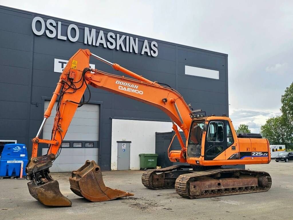 Doosan S175LCV